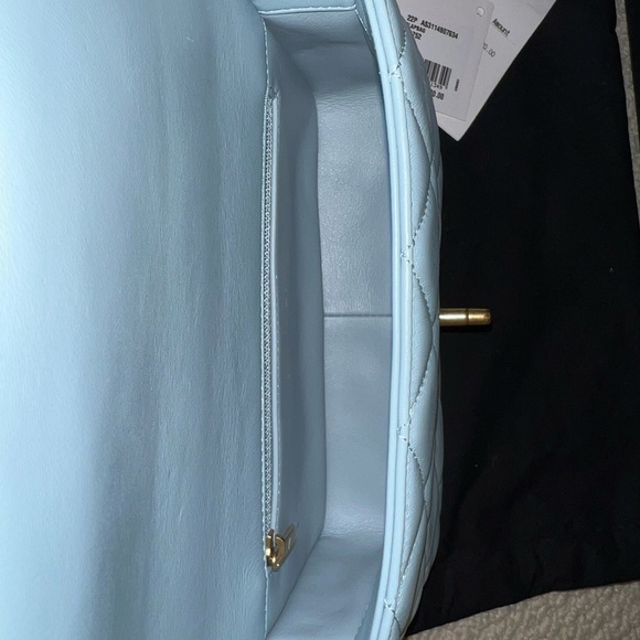 *SOLD*NWT Chanel 22P Quilted Pending CC Small Classic Flap Lambskin w Receipt! - Picture 7 of 13